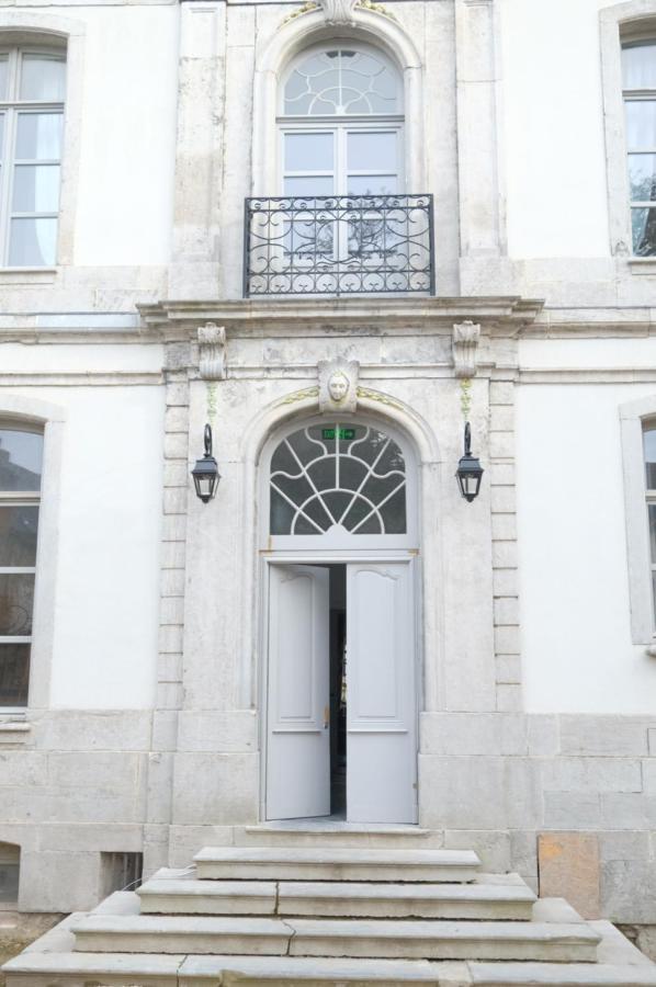 La Maison De La Duchesse De La Valliere - Chambre Rosaline - Parking Prive Gratuit Монс Экстерьер фото